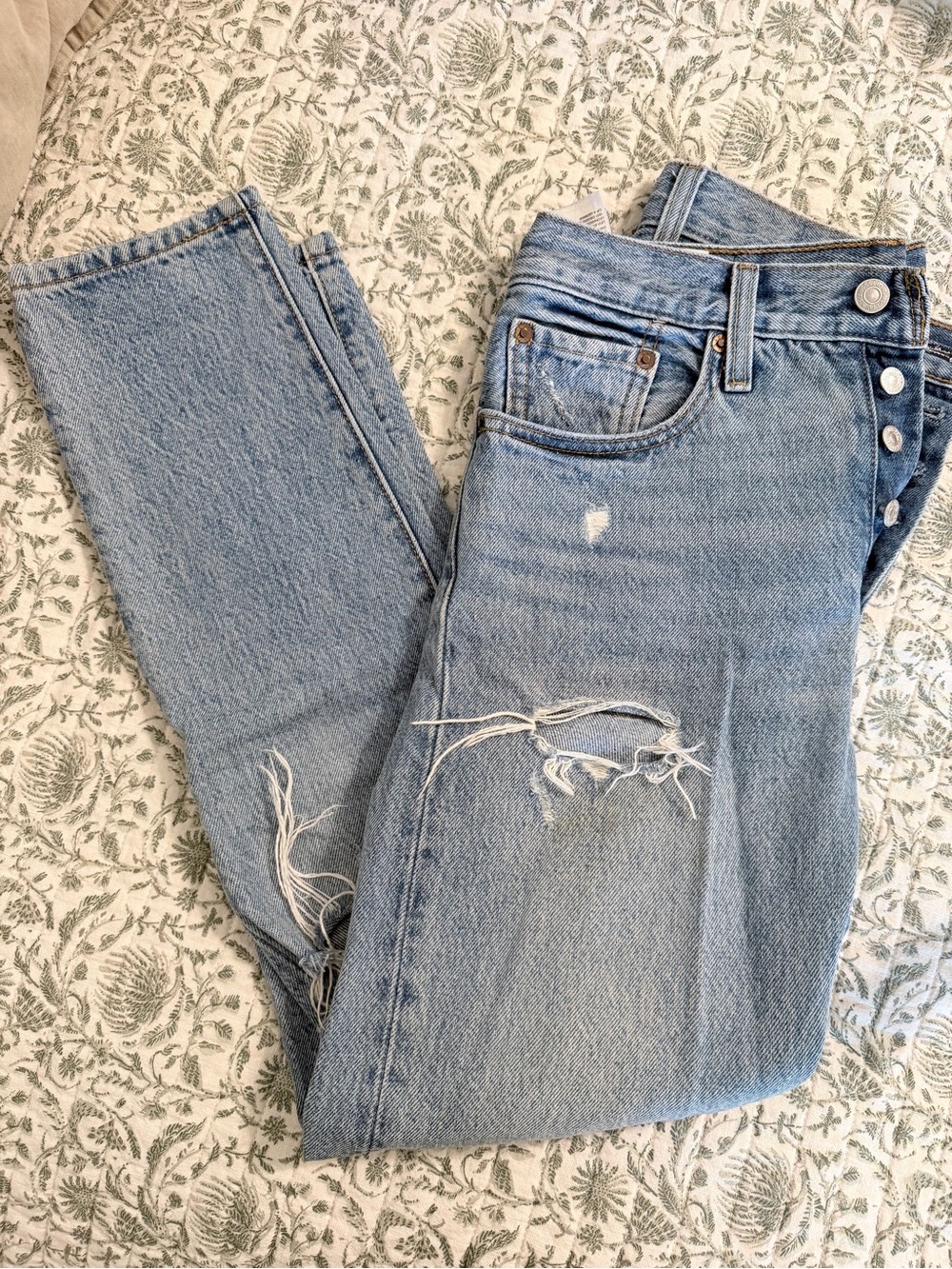 Levi’s 501 Light Blue Distressed Women’s Jeans